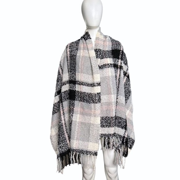 Loft Chunky Knit Checkered Scarf - Picture 2 of 10